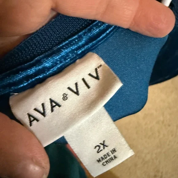 Ava & Viv Teal Blue Top - Picture 3 of 3